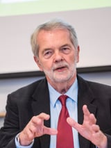 Peter Hennicke